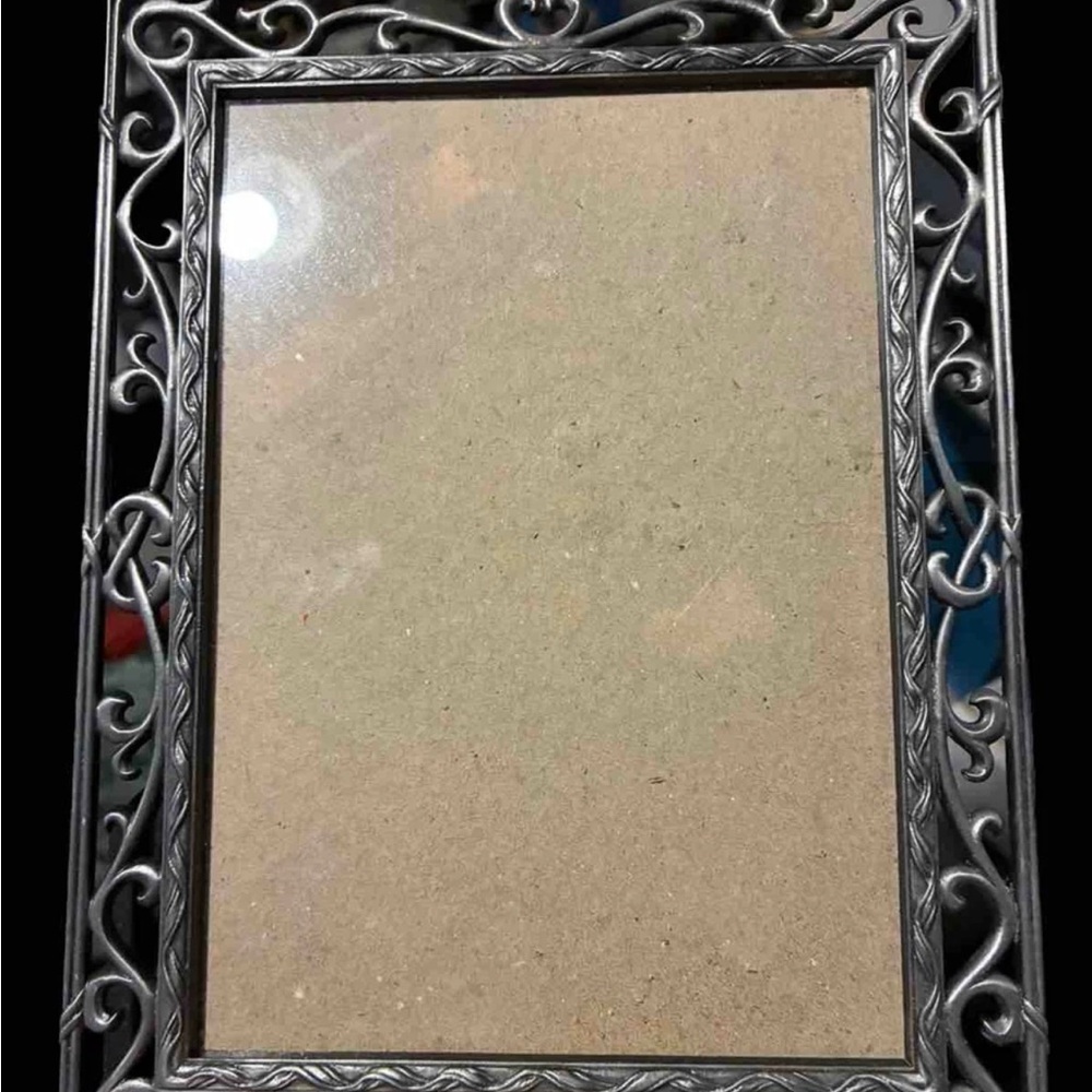 Elegant Silver Photo Frame